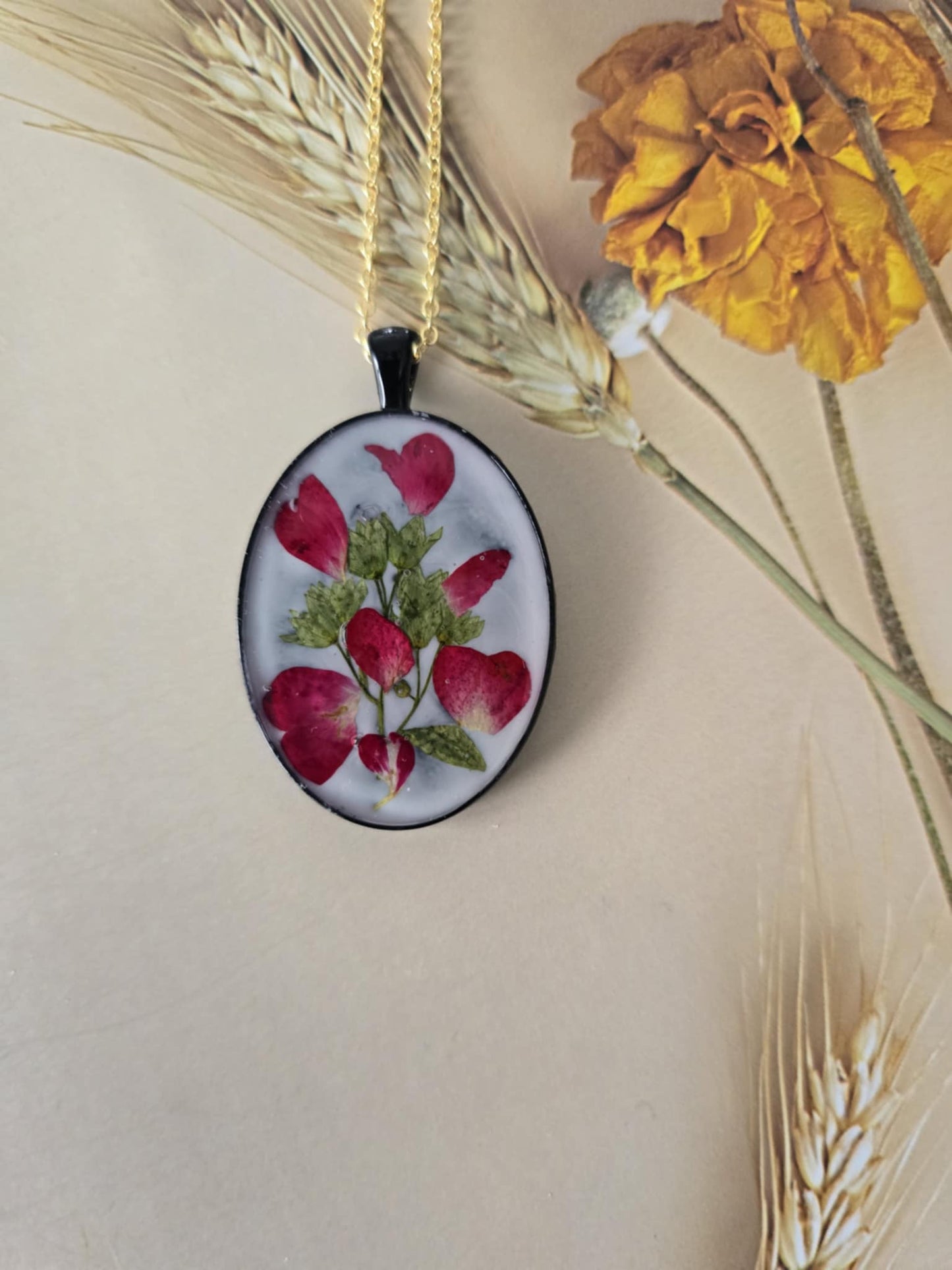 Pendentif floral tendre