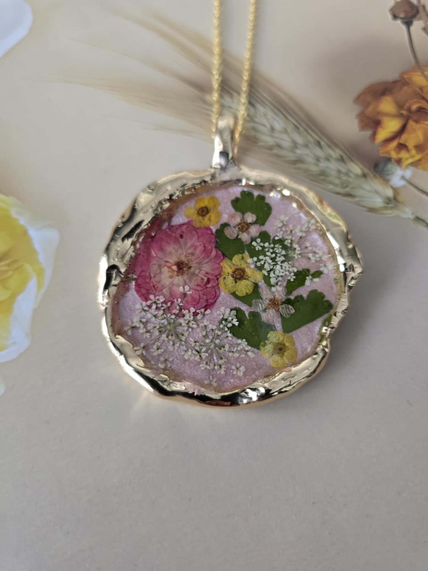 Pendentif bonheur floral