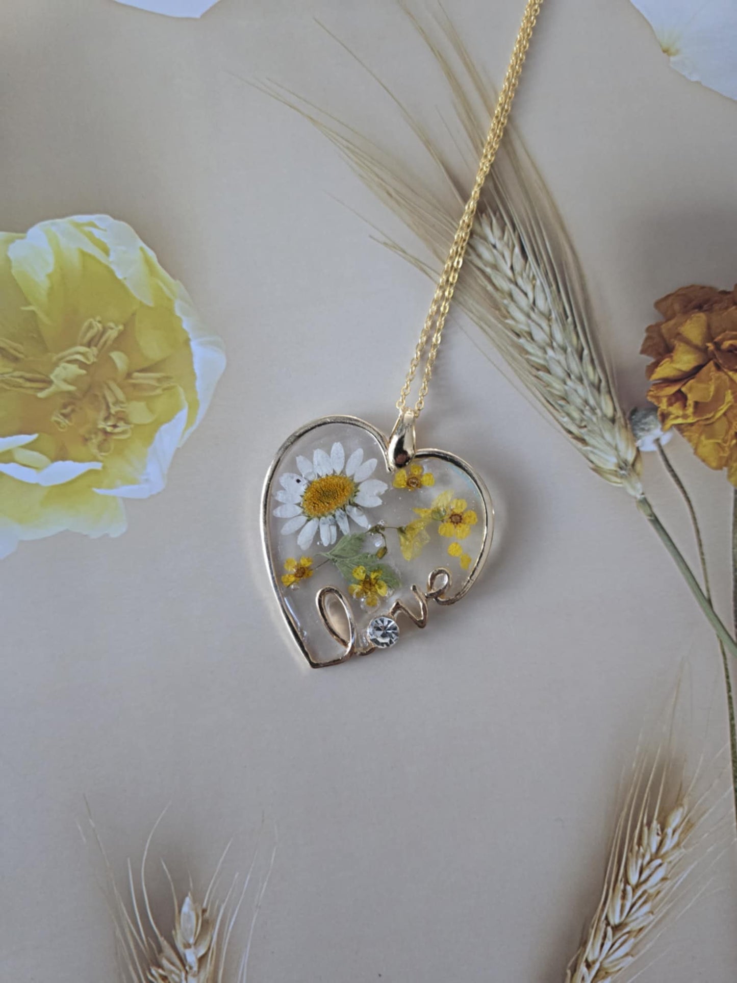 pendentif love marguerite blanche