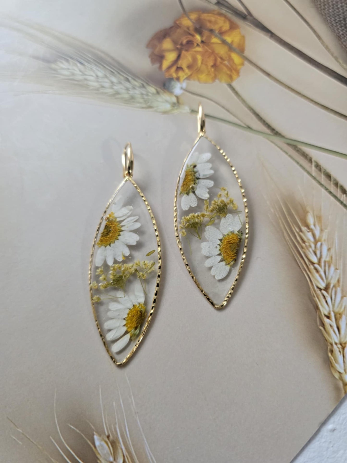 boucles d'oreilles  marguerites de printemps