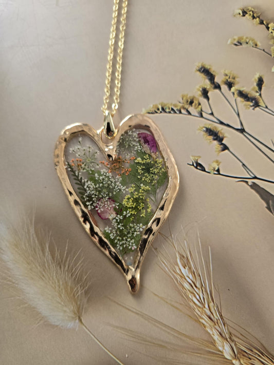 Pendentif floral coeur