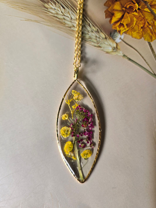 pendentif floral la vie est belle