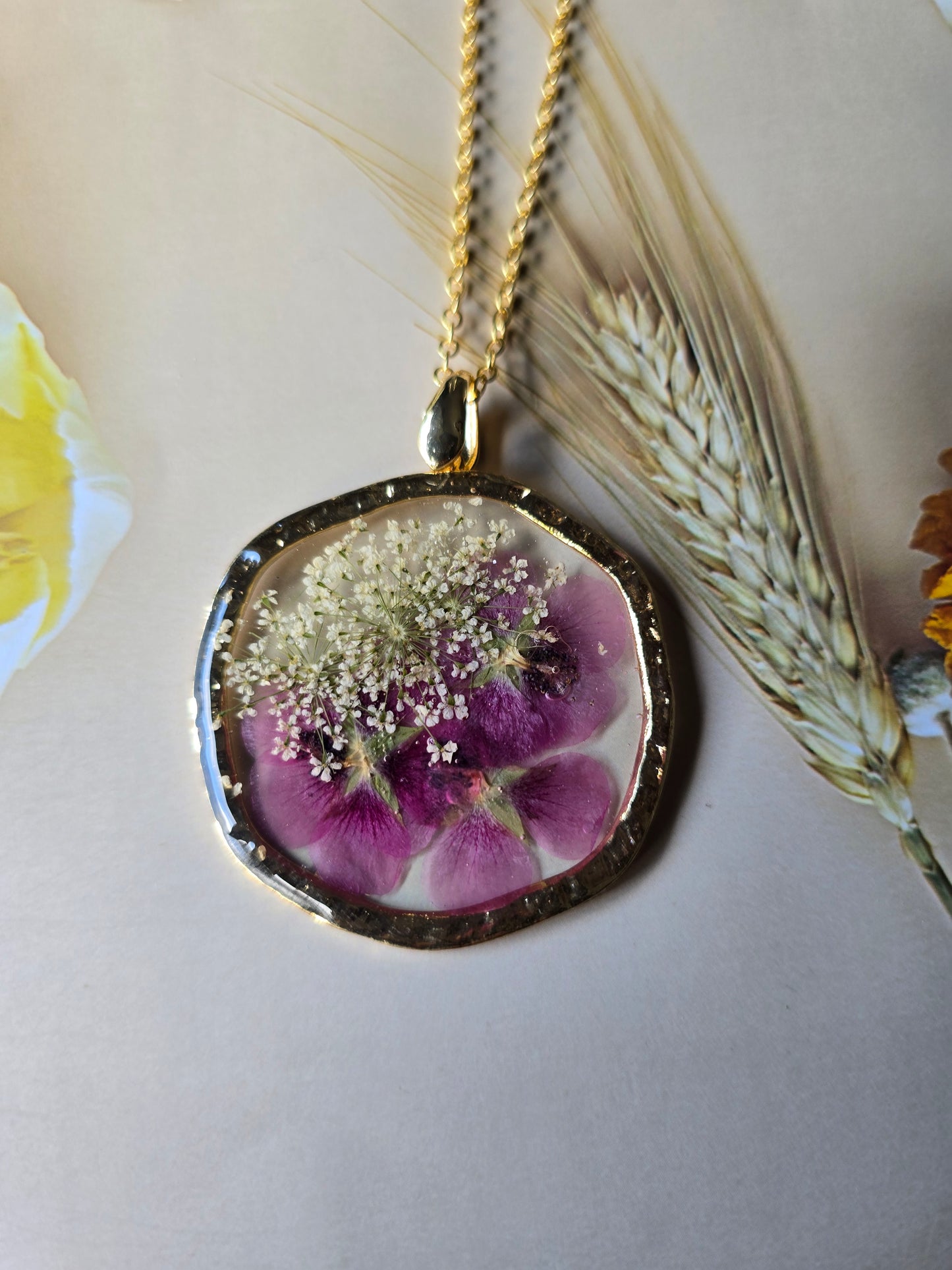 pendentif floral franchise