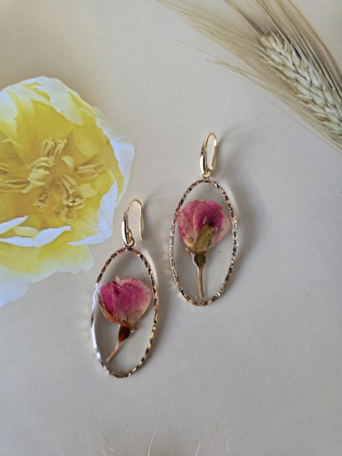Boucles d'oreilles florales charmantes