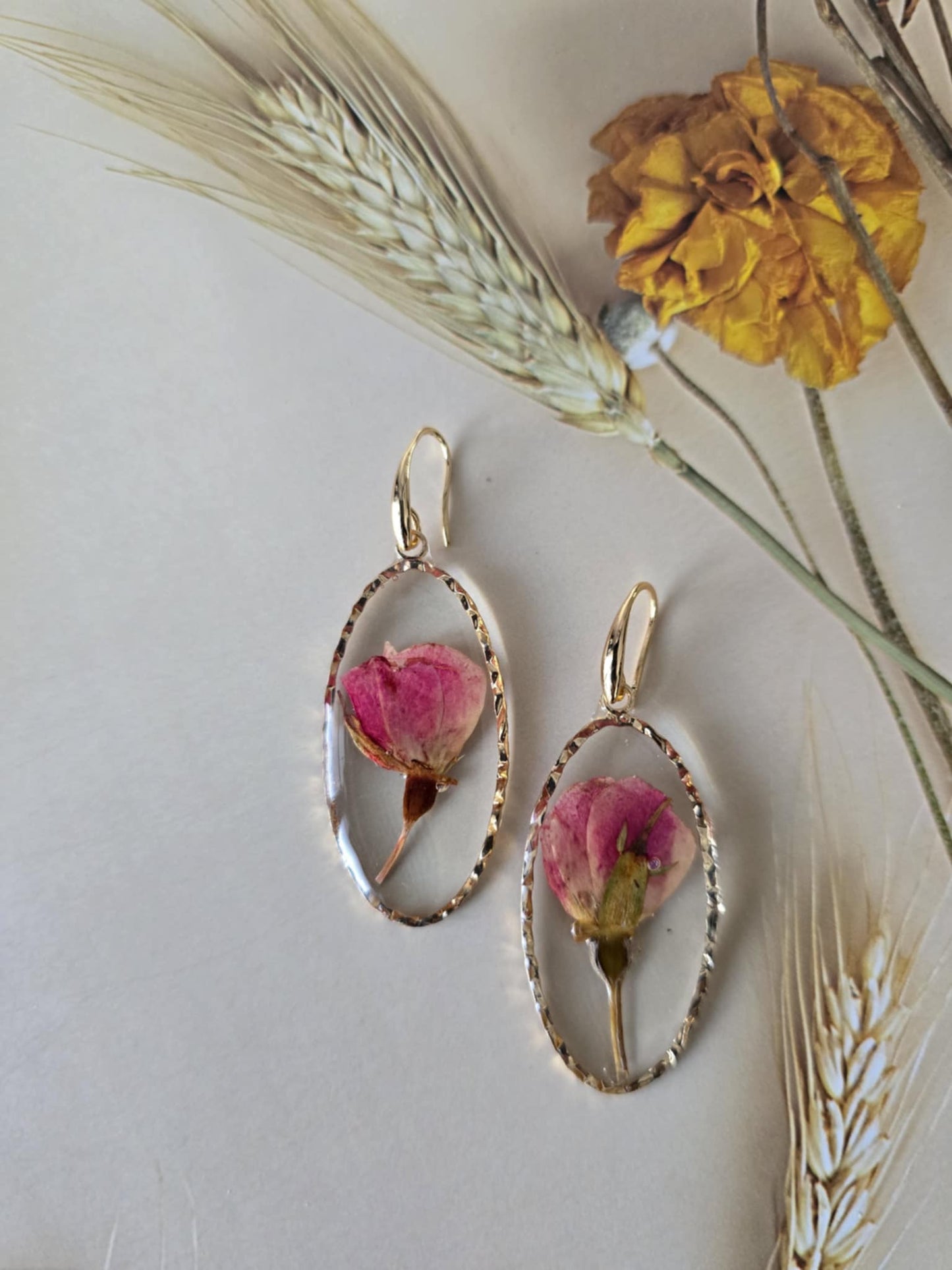 Boucles d'oreilles florales charmantes