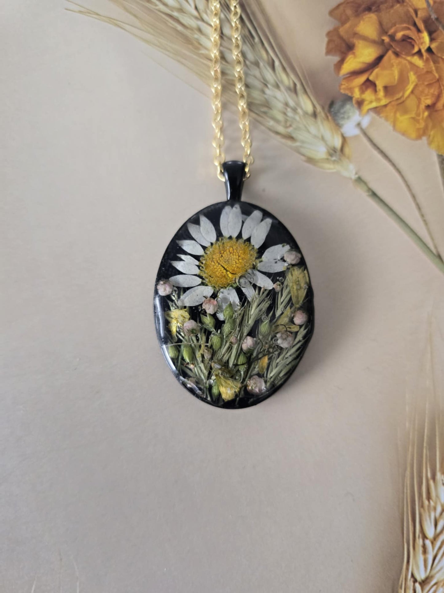 Pendentif marguerite floral des champs