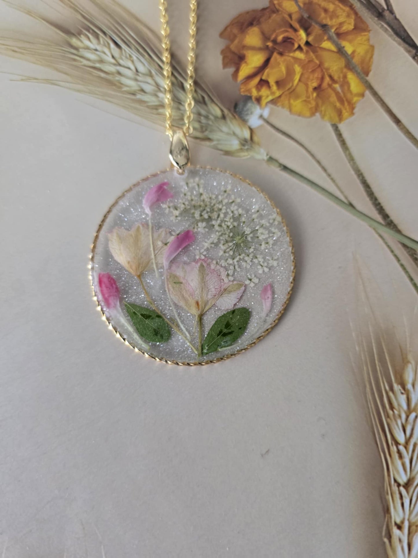 Pendentif floral romantique
