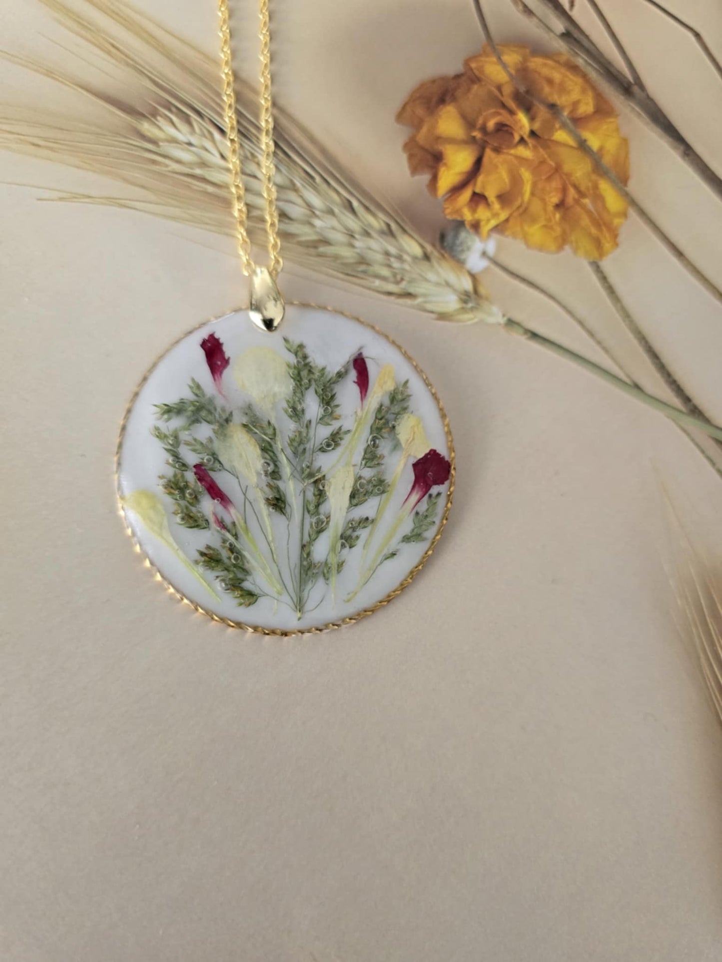 Pendentif floral des champs