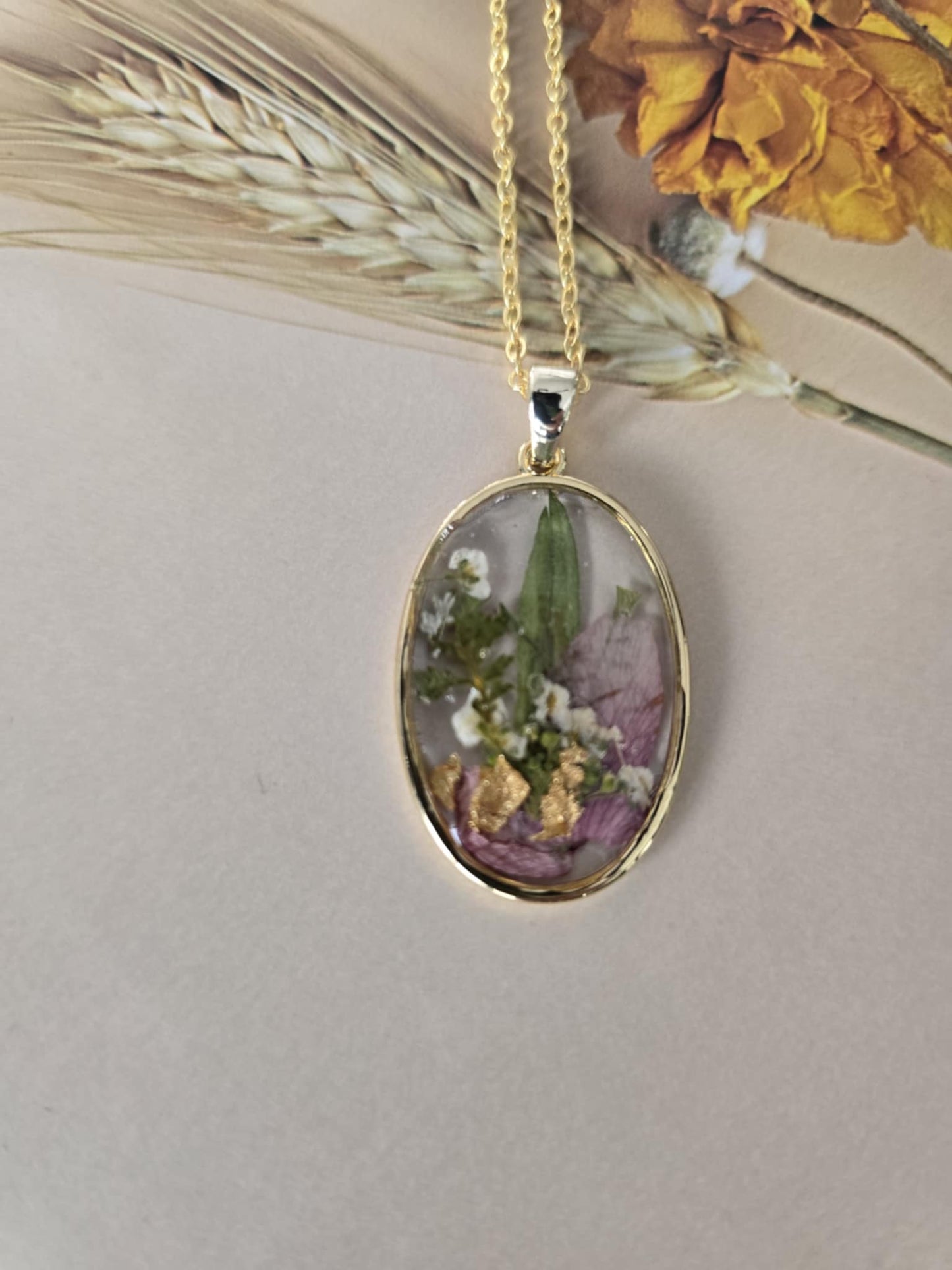 Pendentif fleurs délicates