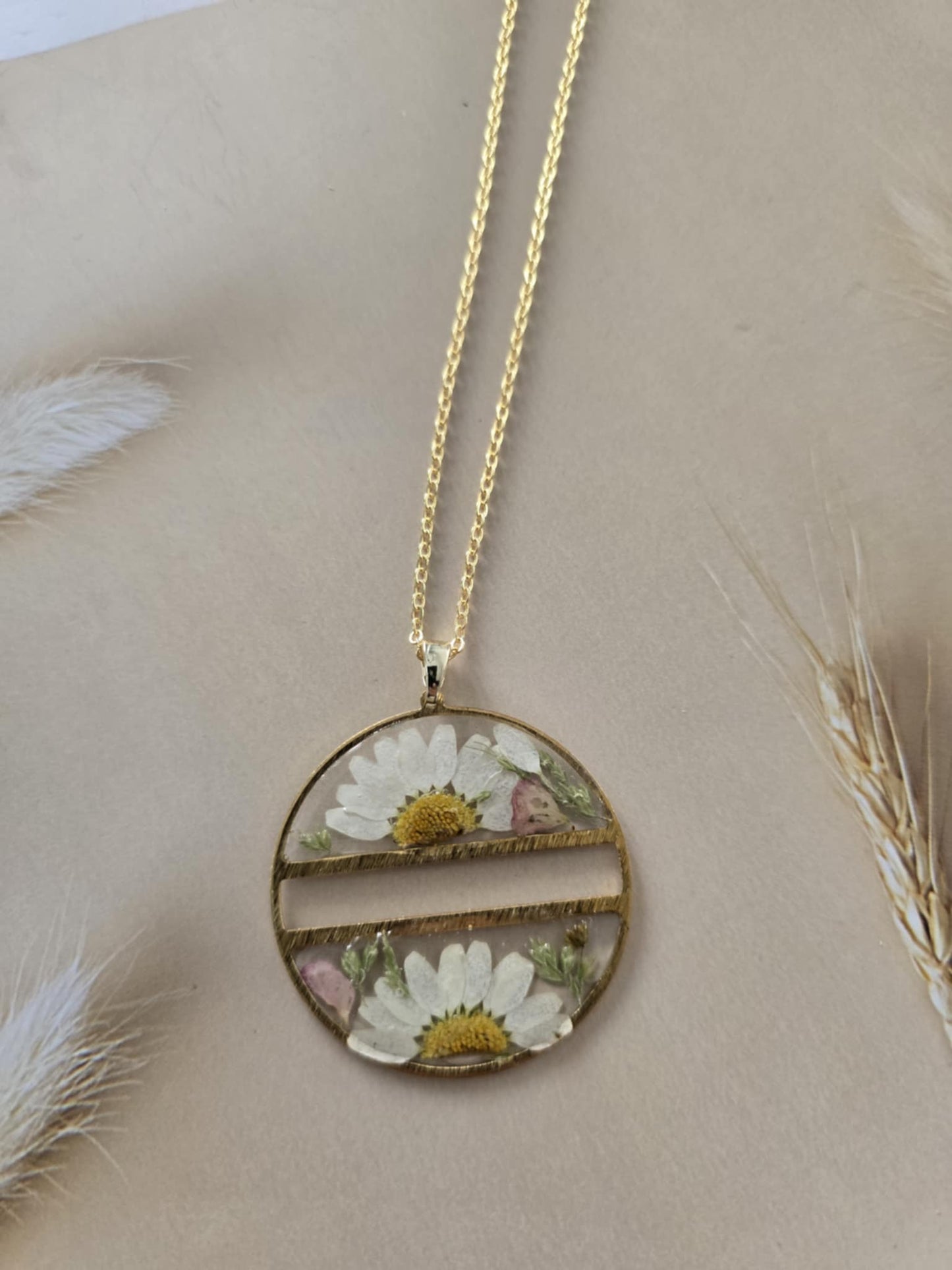 pendentif marguerite élégance