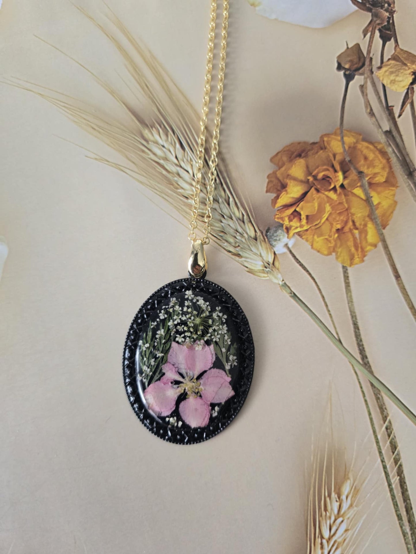 Pendentif fleur audacieuse