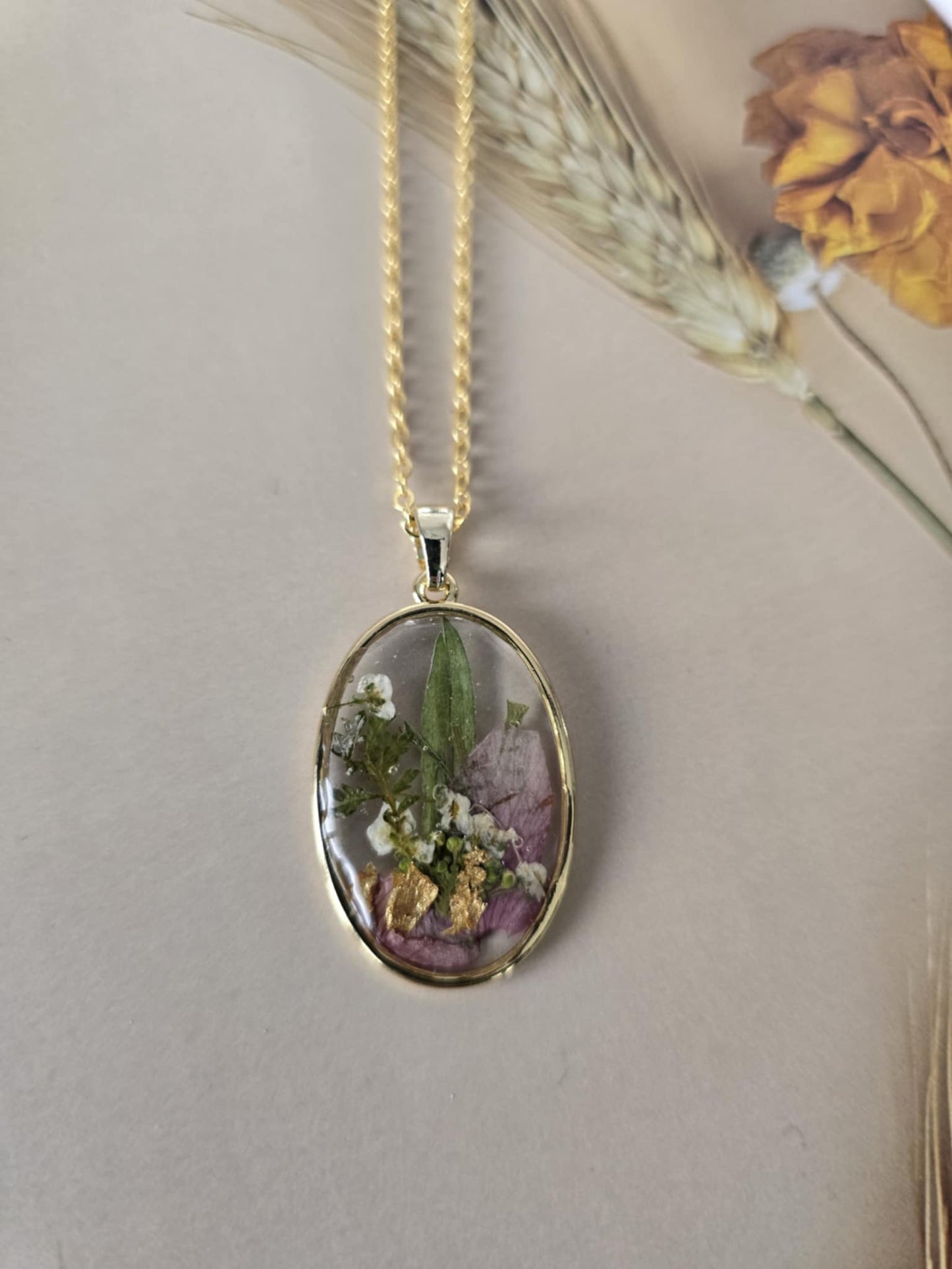 Pendentif fleurs délicates
