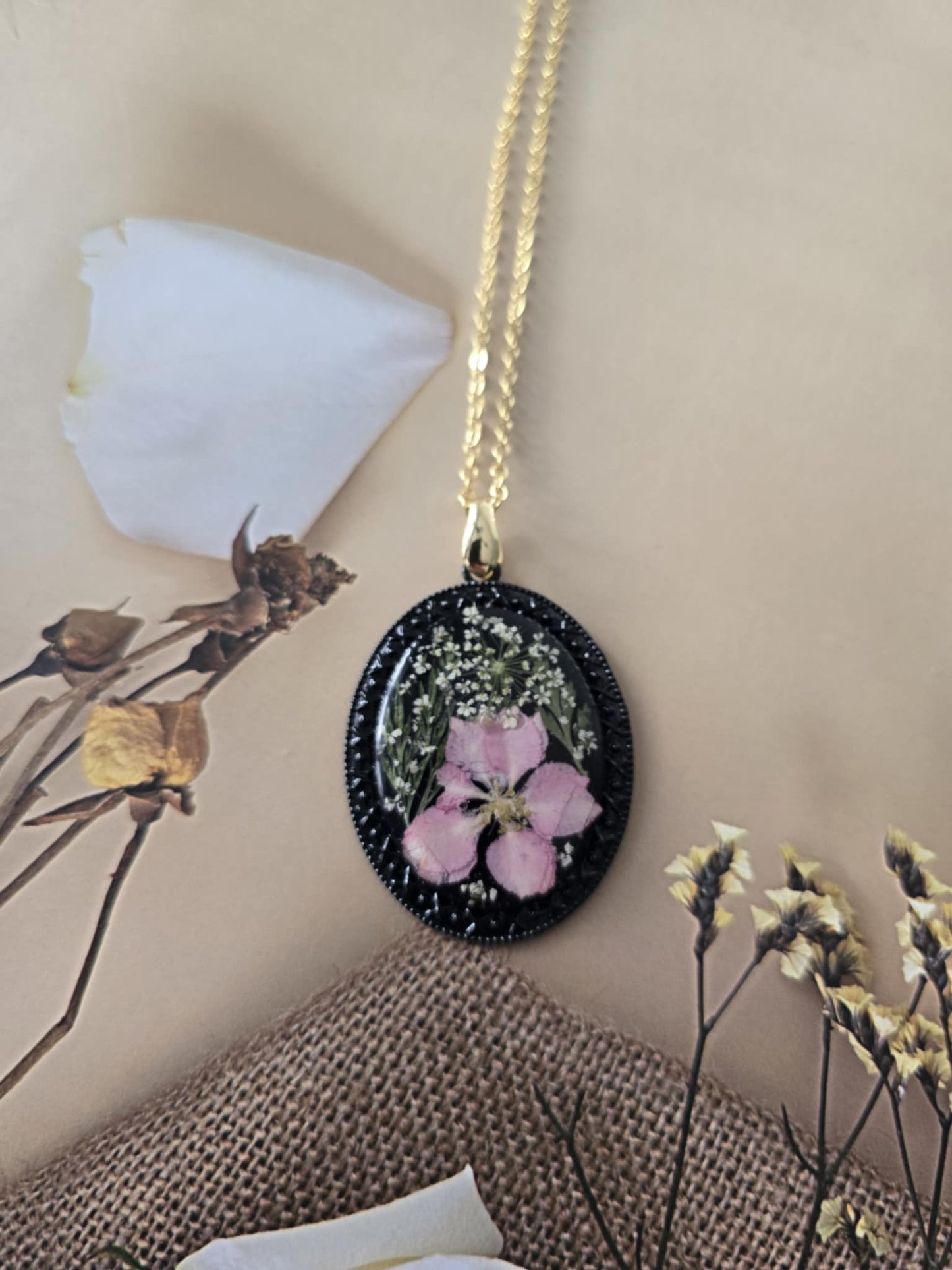 Pendentif fleur audacieuse