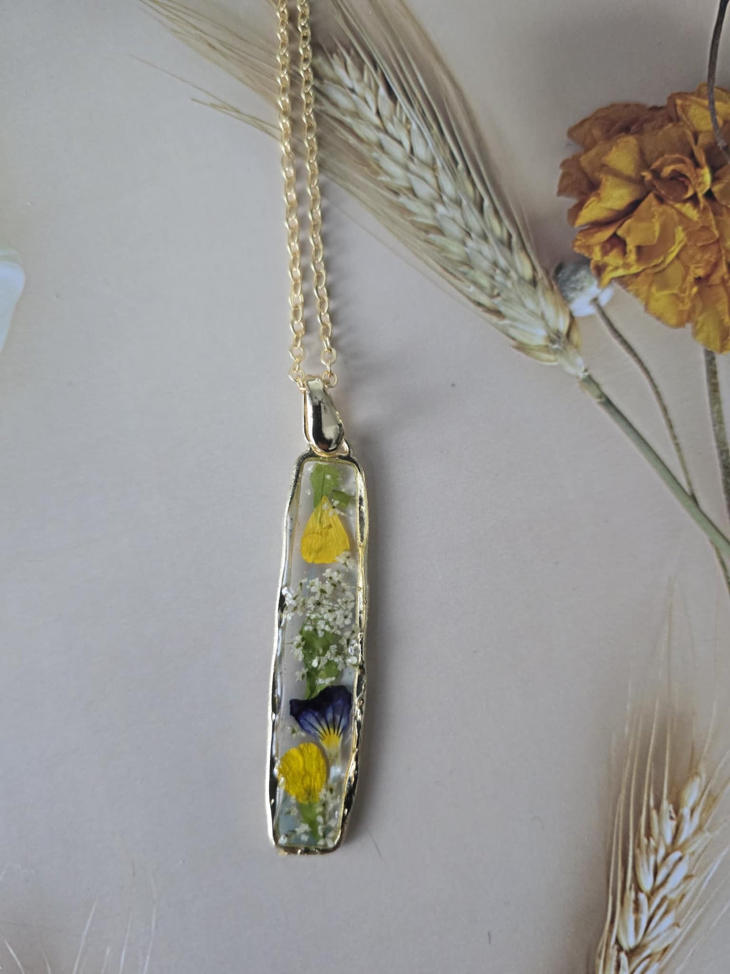 pendentif floral petite pensée
