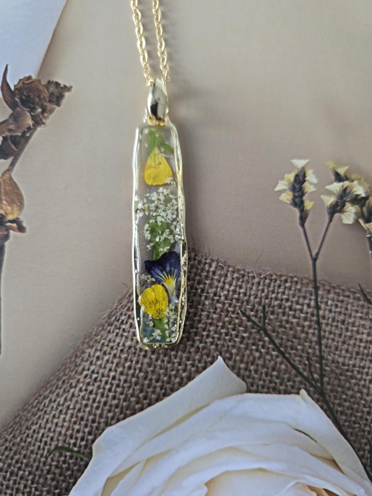 pendentif floral petite pensée