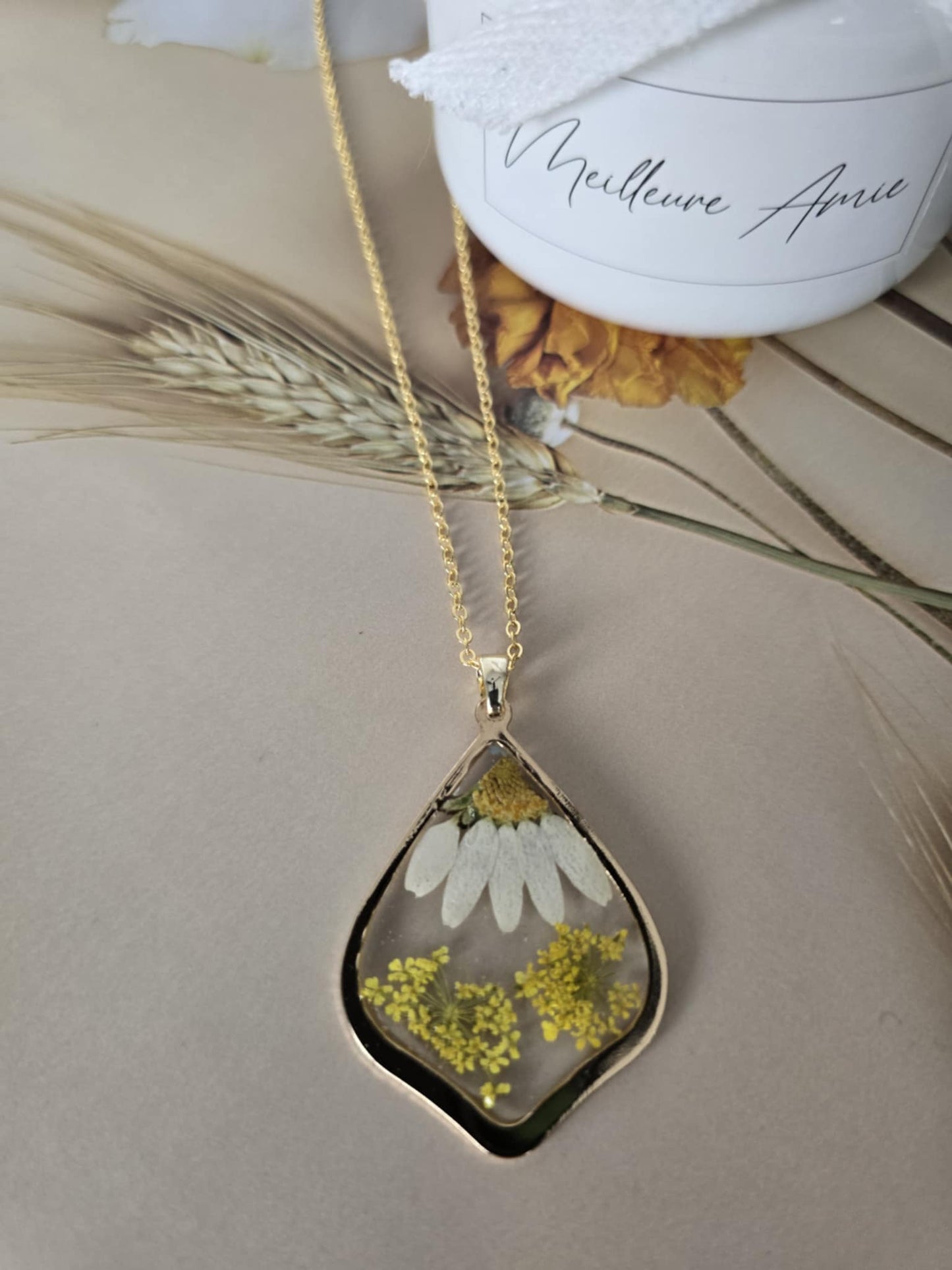 Pendentif mignonne marguerite