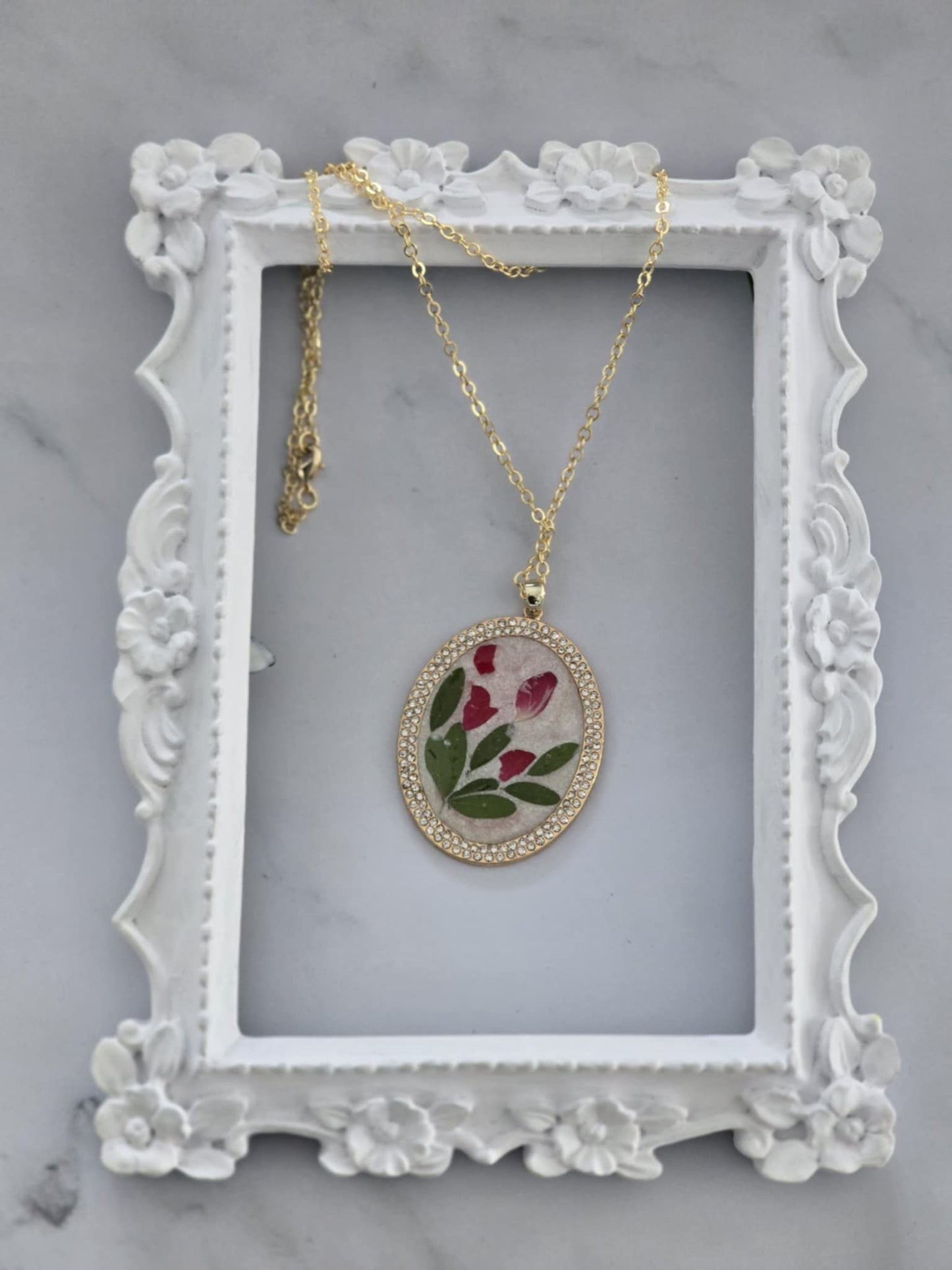 Pendentif nacré floral chic