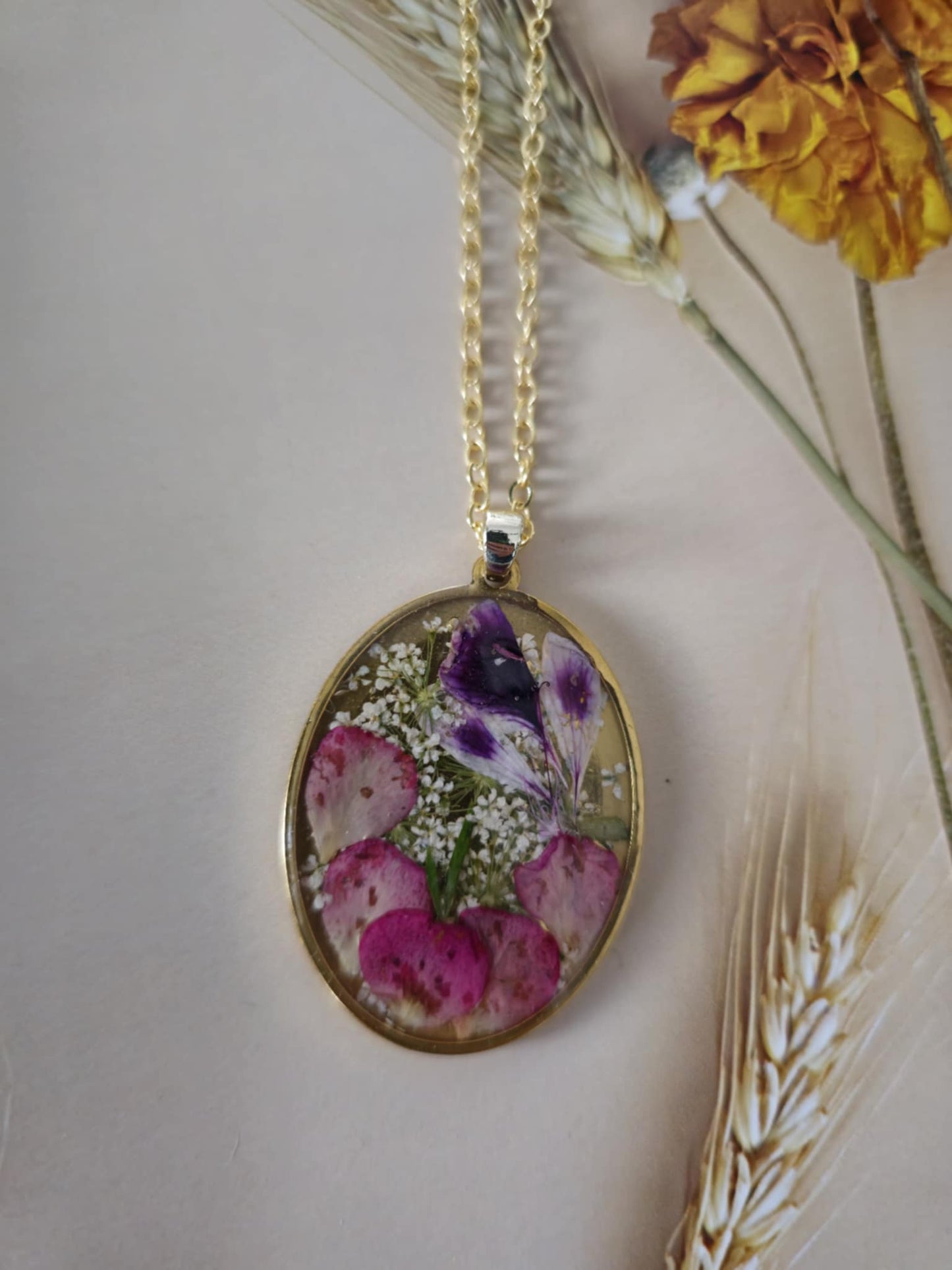 Pendentif petites fleurs chic