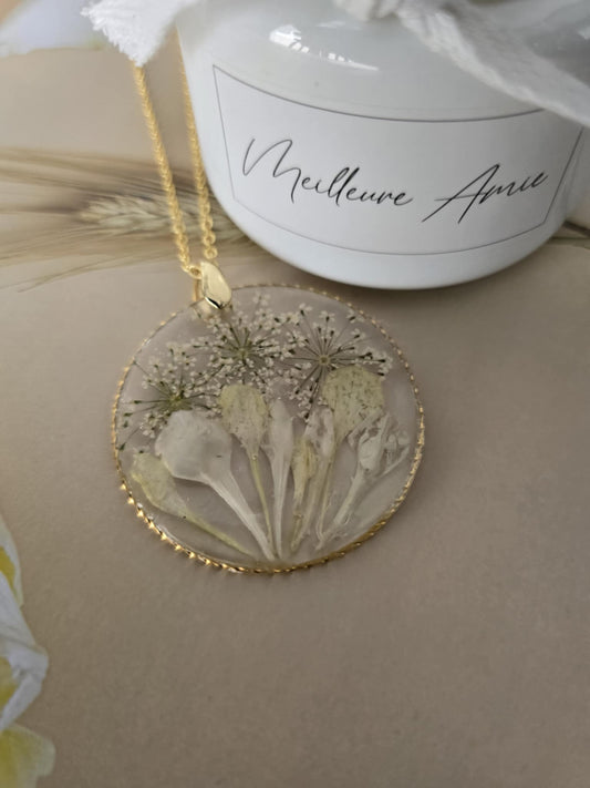 Pendentif floral exquis