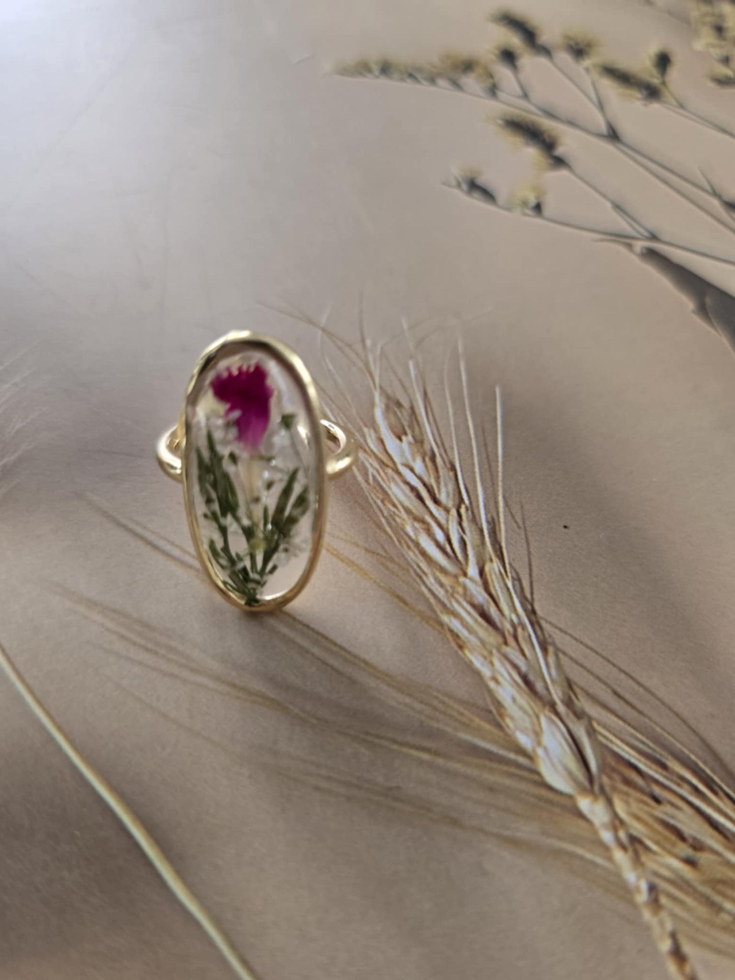 Bague ajustable floral la profondeur