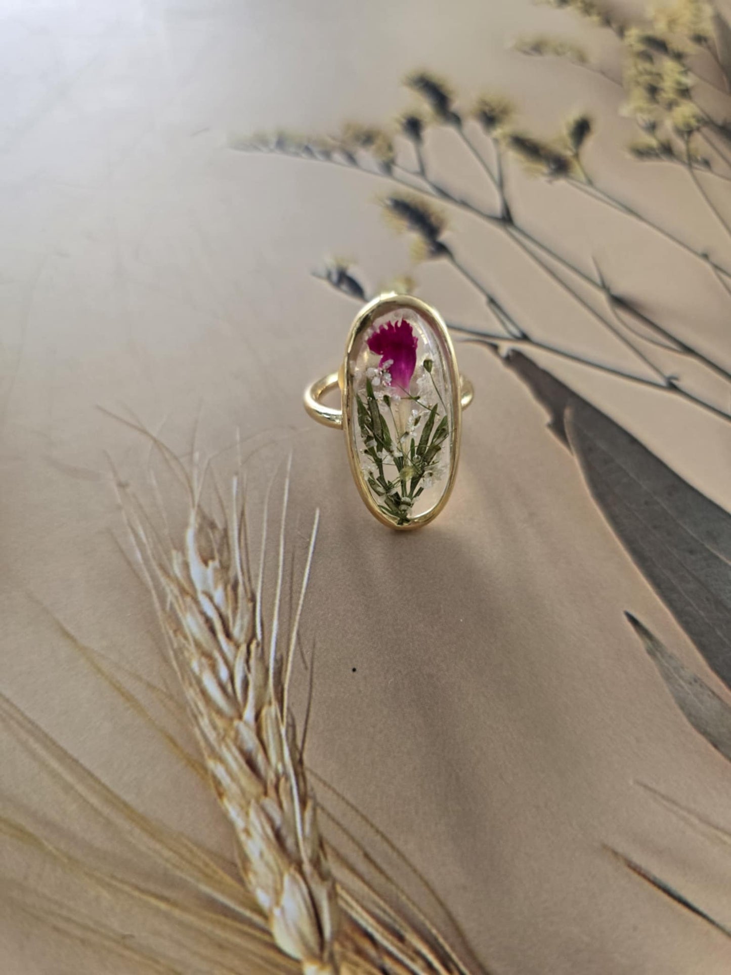 Bague ajustable floral la profondeur
