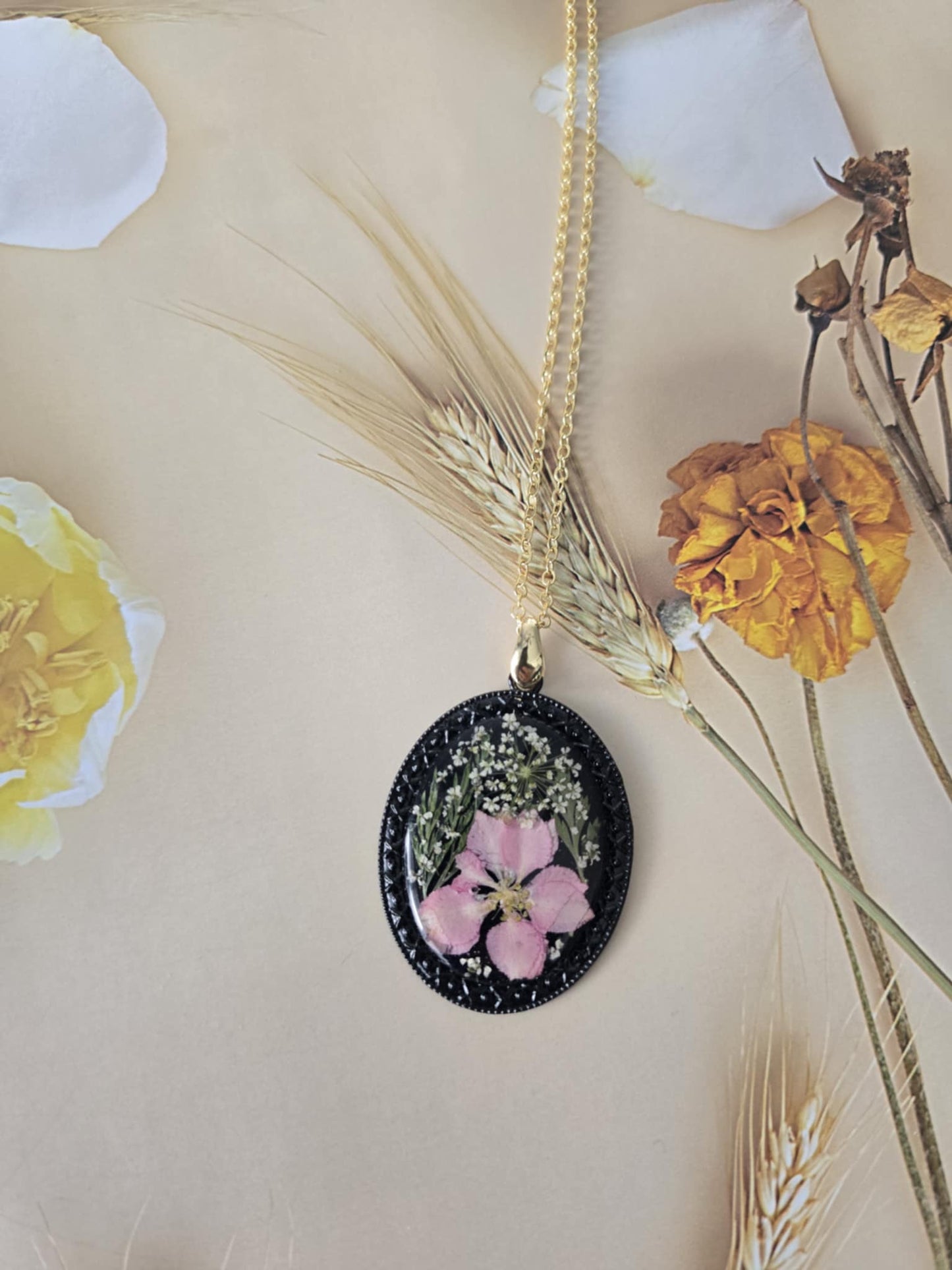 Pendentif fleur audacieuse