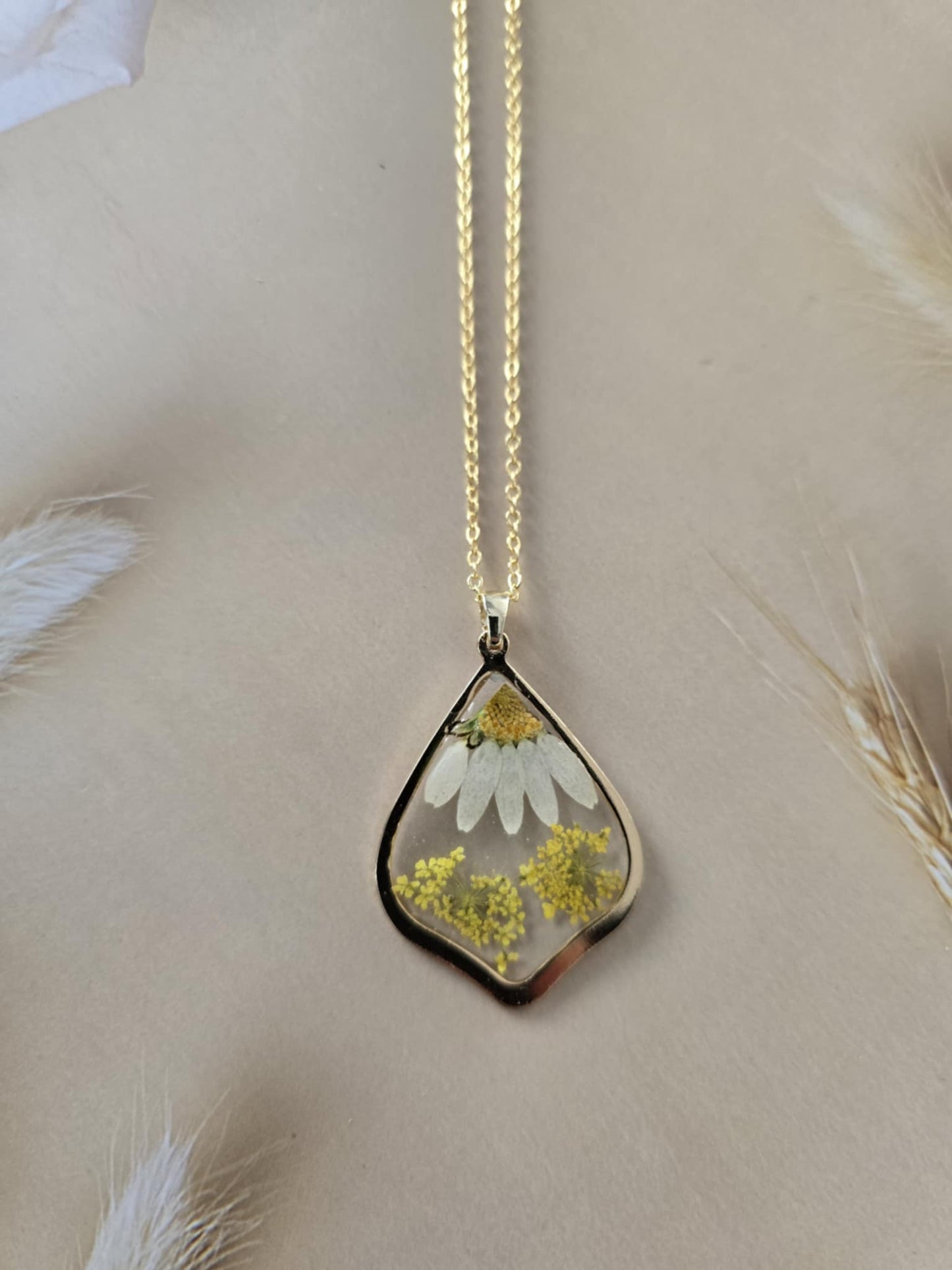 Pendentif mignonne marguerite