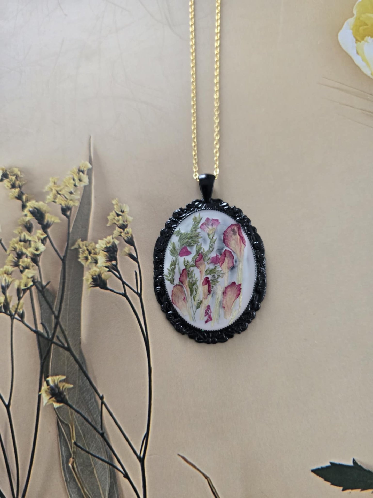 Pendentif floral mamie