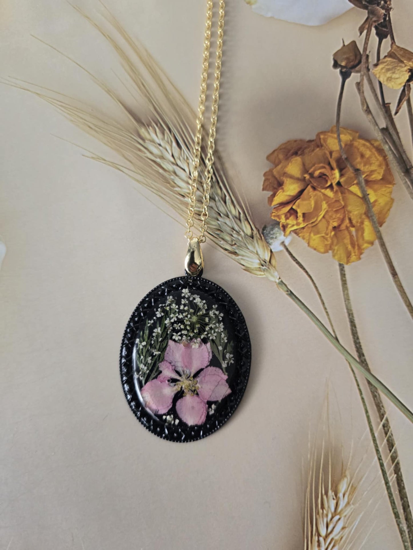 Pendentif fleur audacieuse