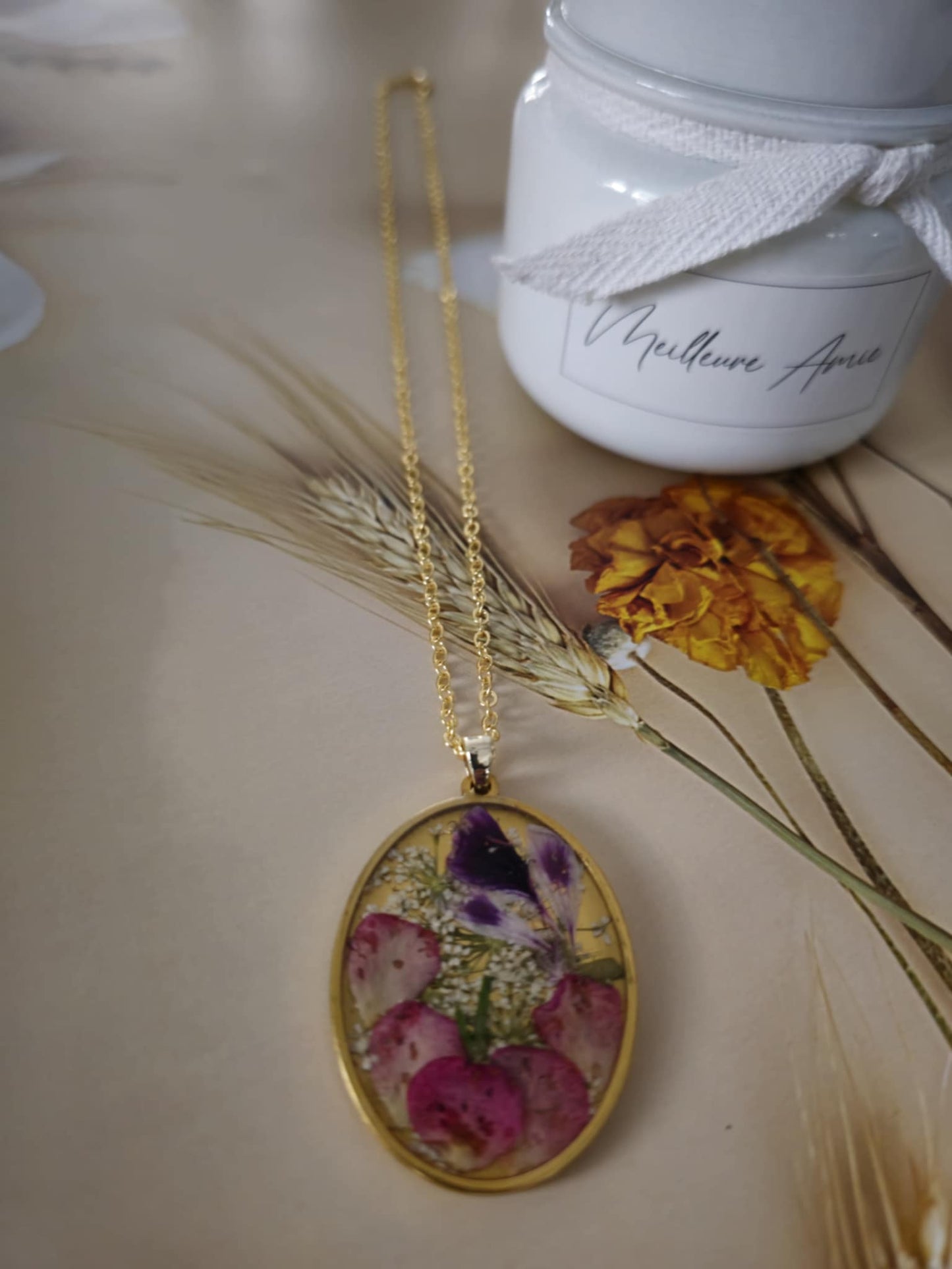 Pendentif petites fleurs chic