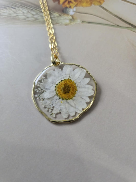 pendentif petite marguerite douceur