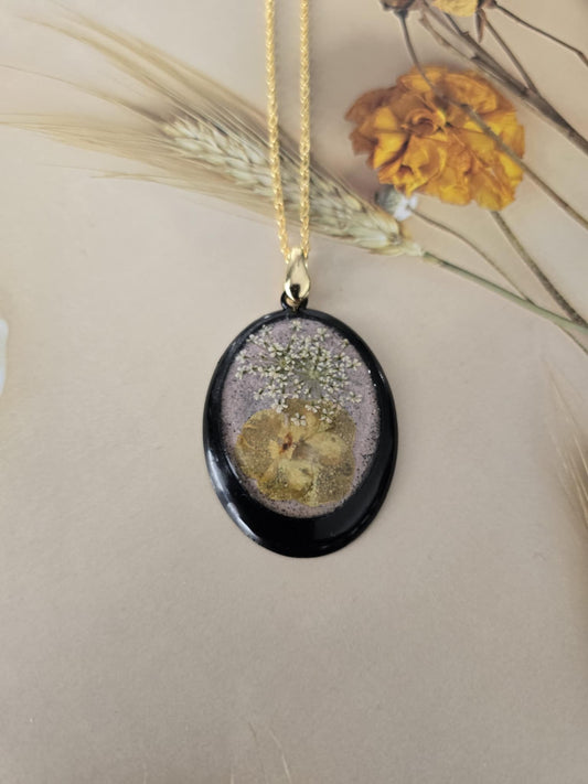 Pendentif noir floral pure nature