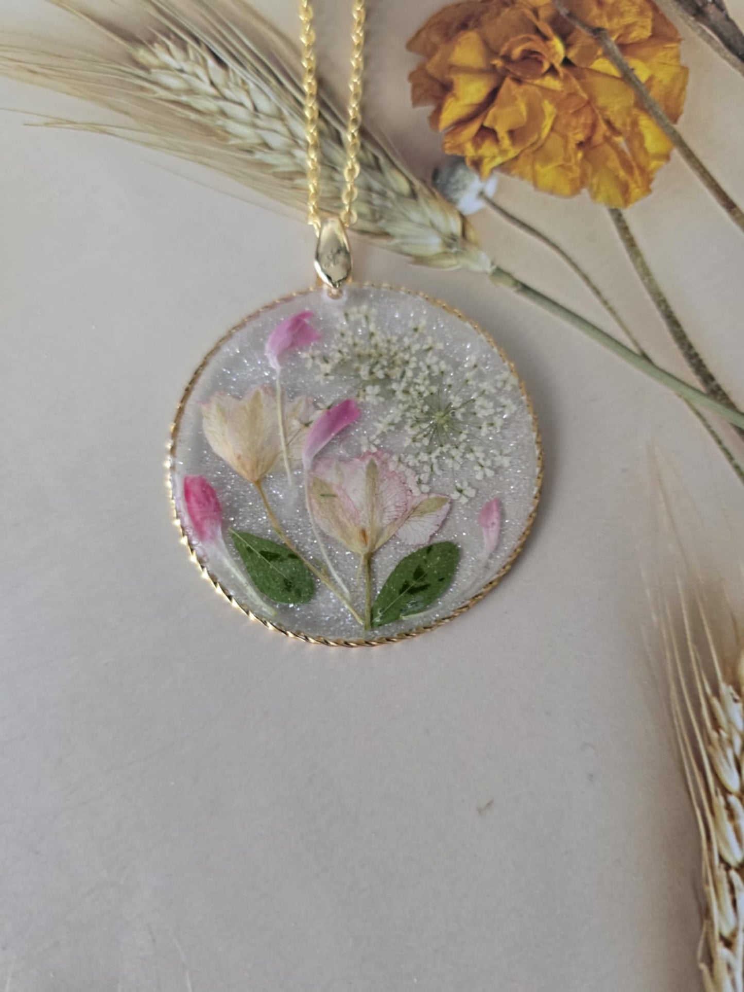 Pendentif floral romantique