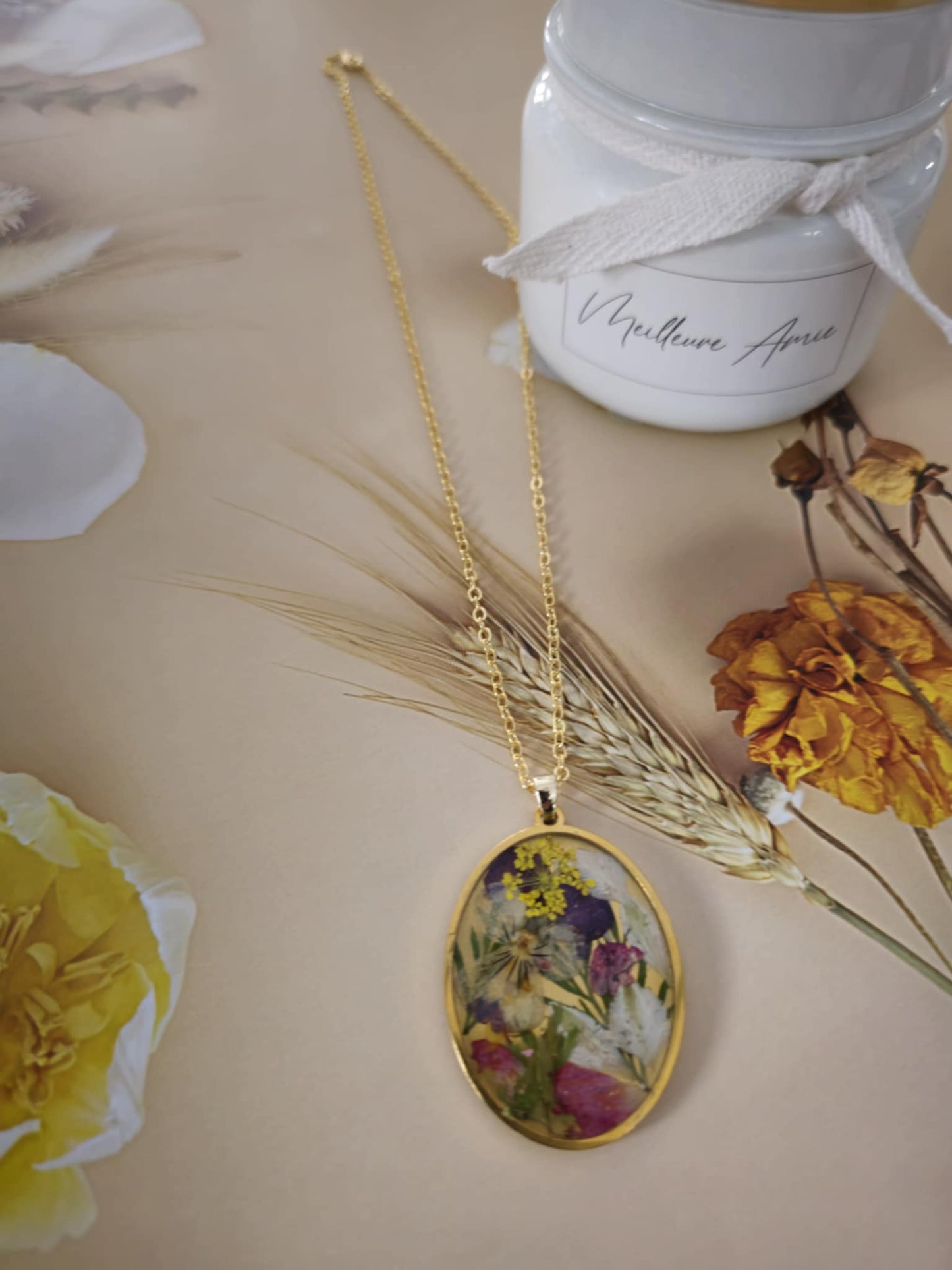 Pendentif fleur pensée chic