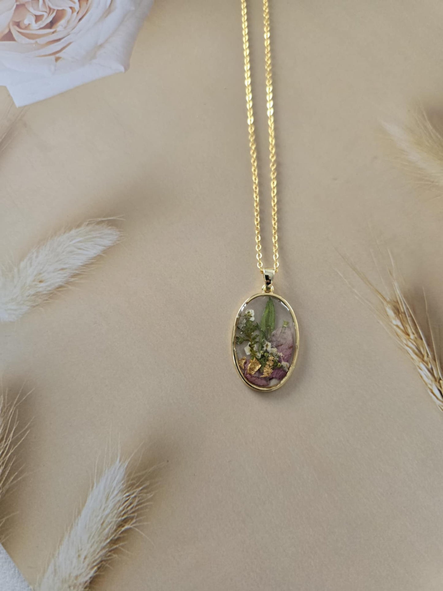 Pendentif fleurs délicates