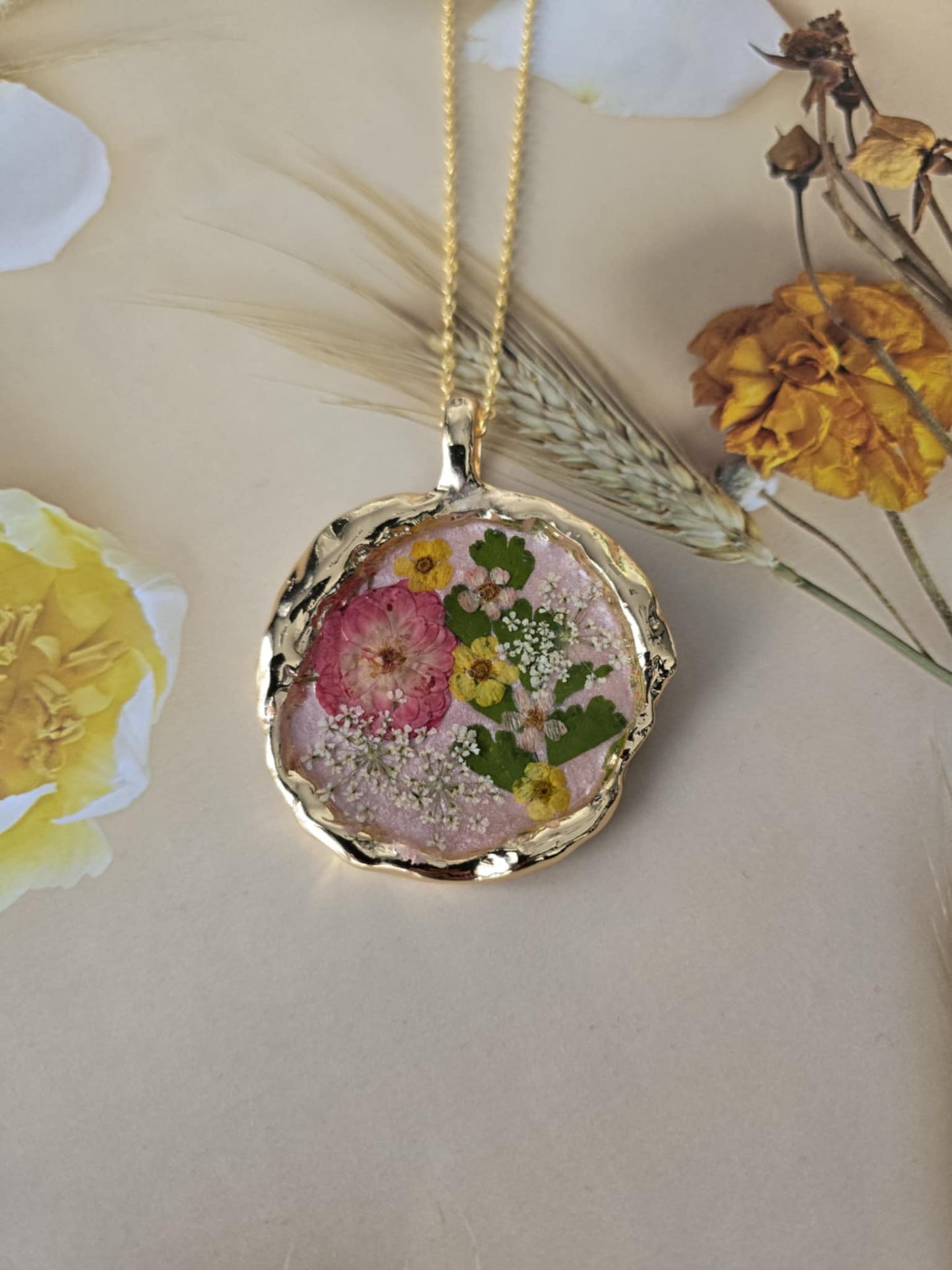 Pendentif bonheur floral