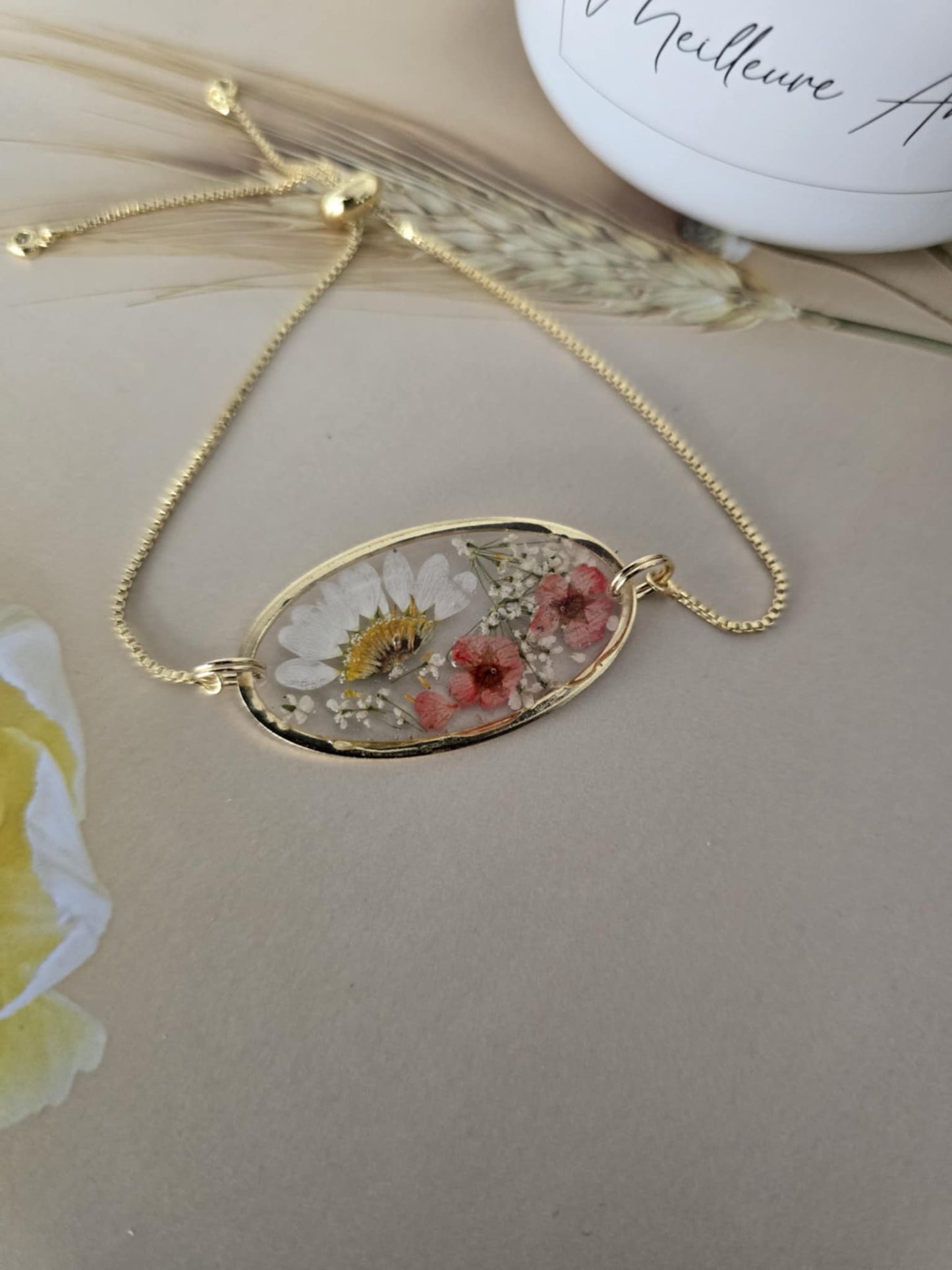 Bracelet ajustable ovale floral éternel