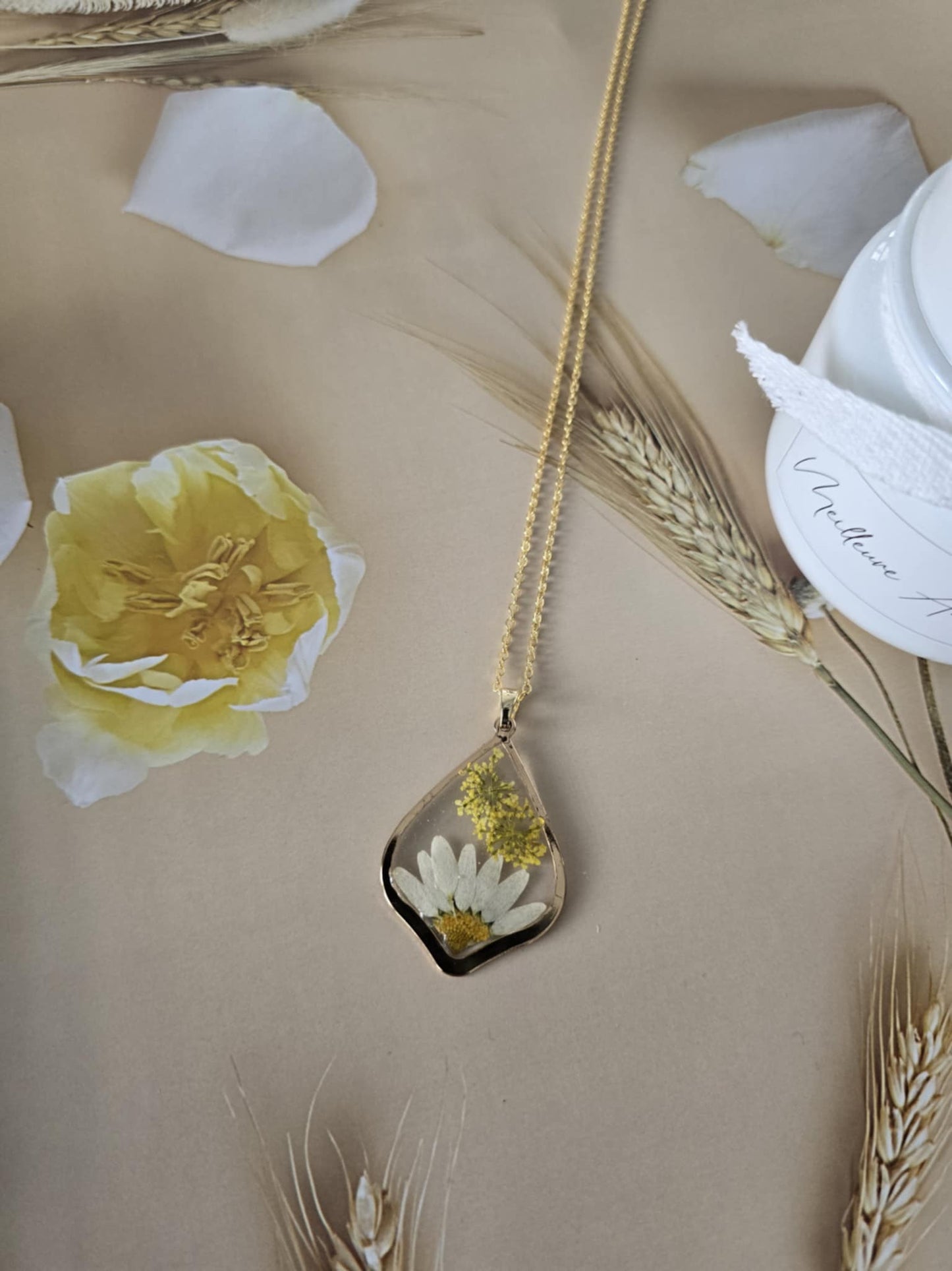 Pendentif floral