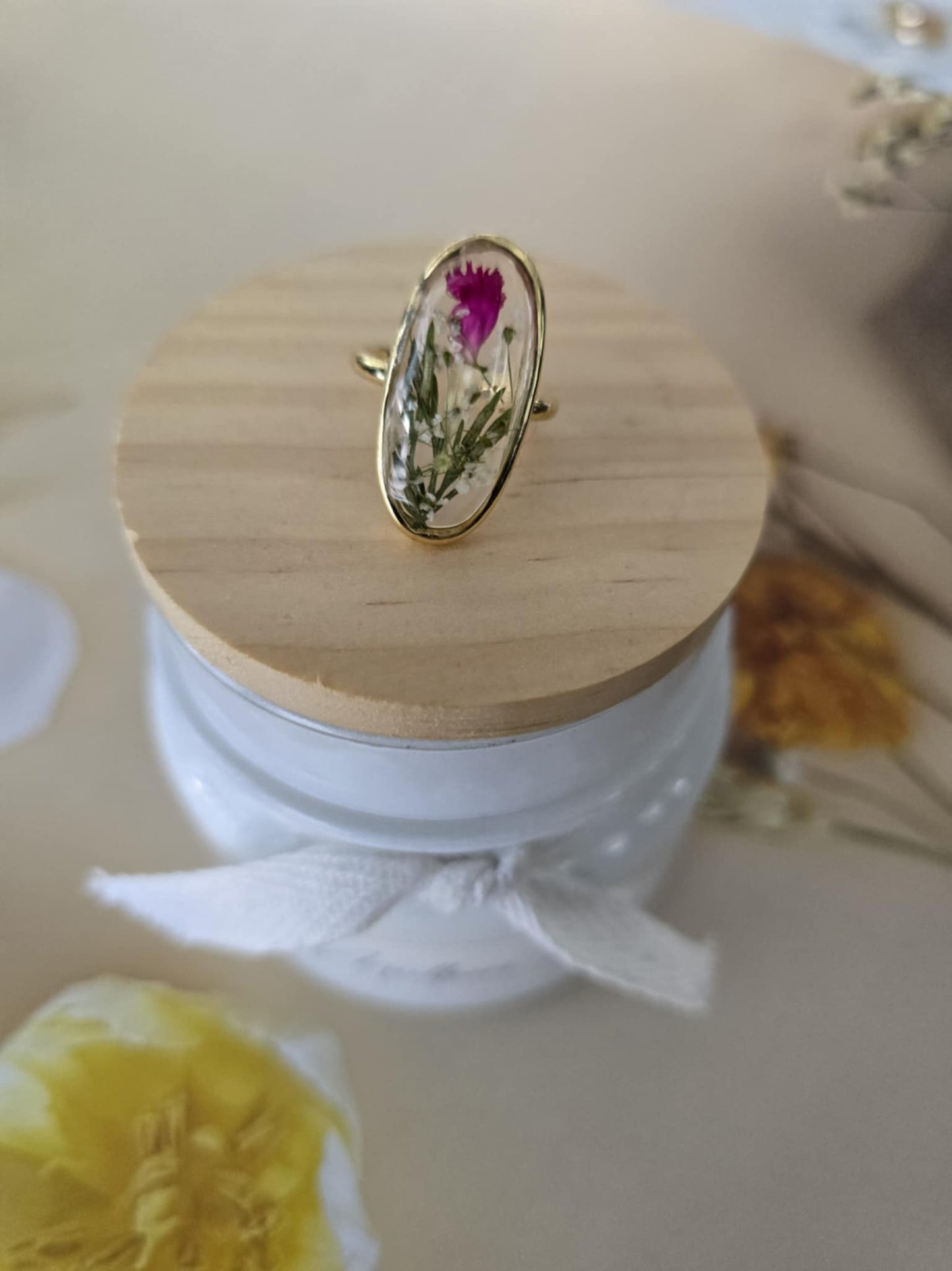 Bague ajustable floral la profondeur