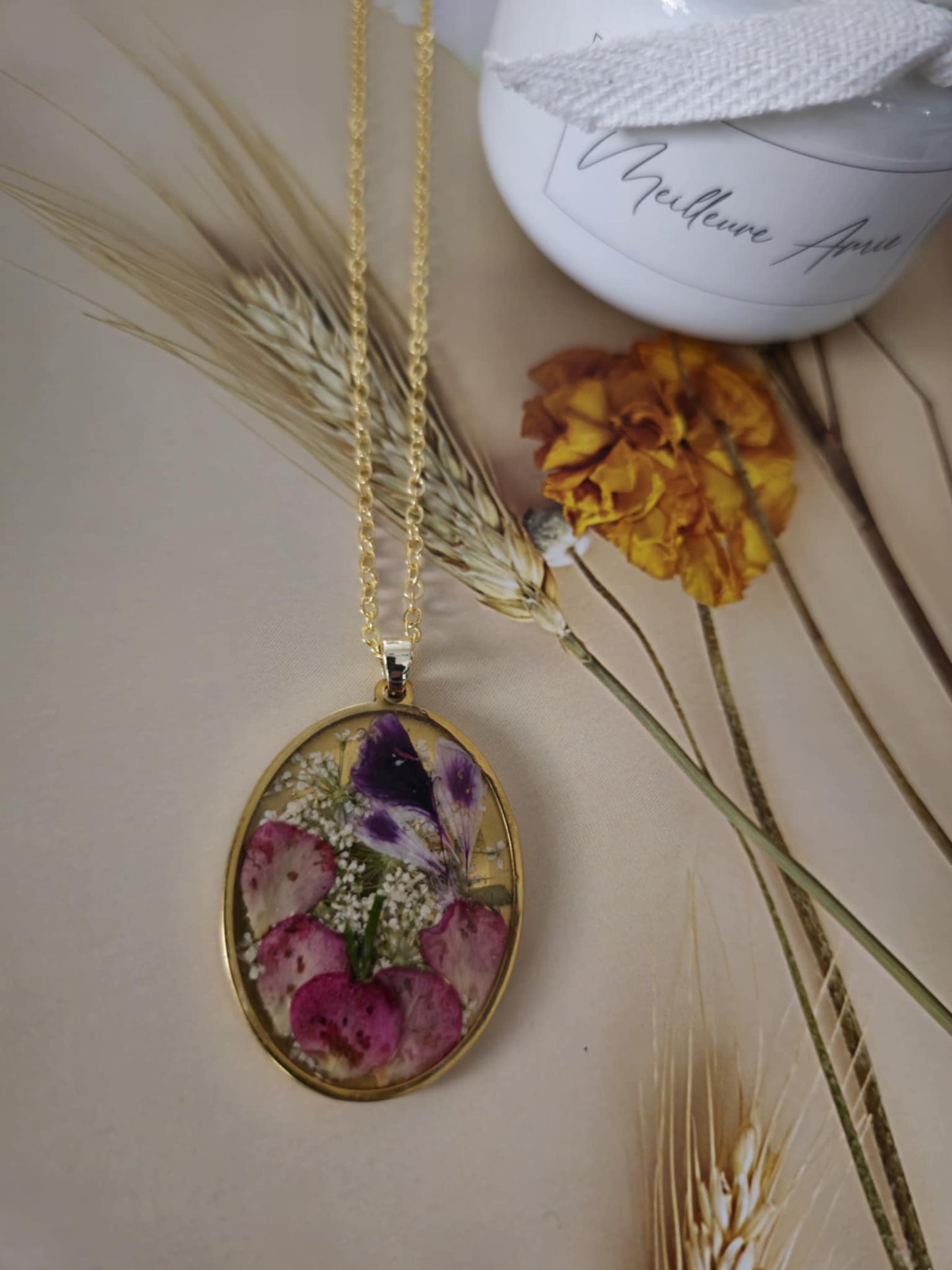 Pendentif petites fleurs chic