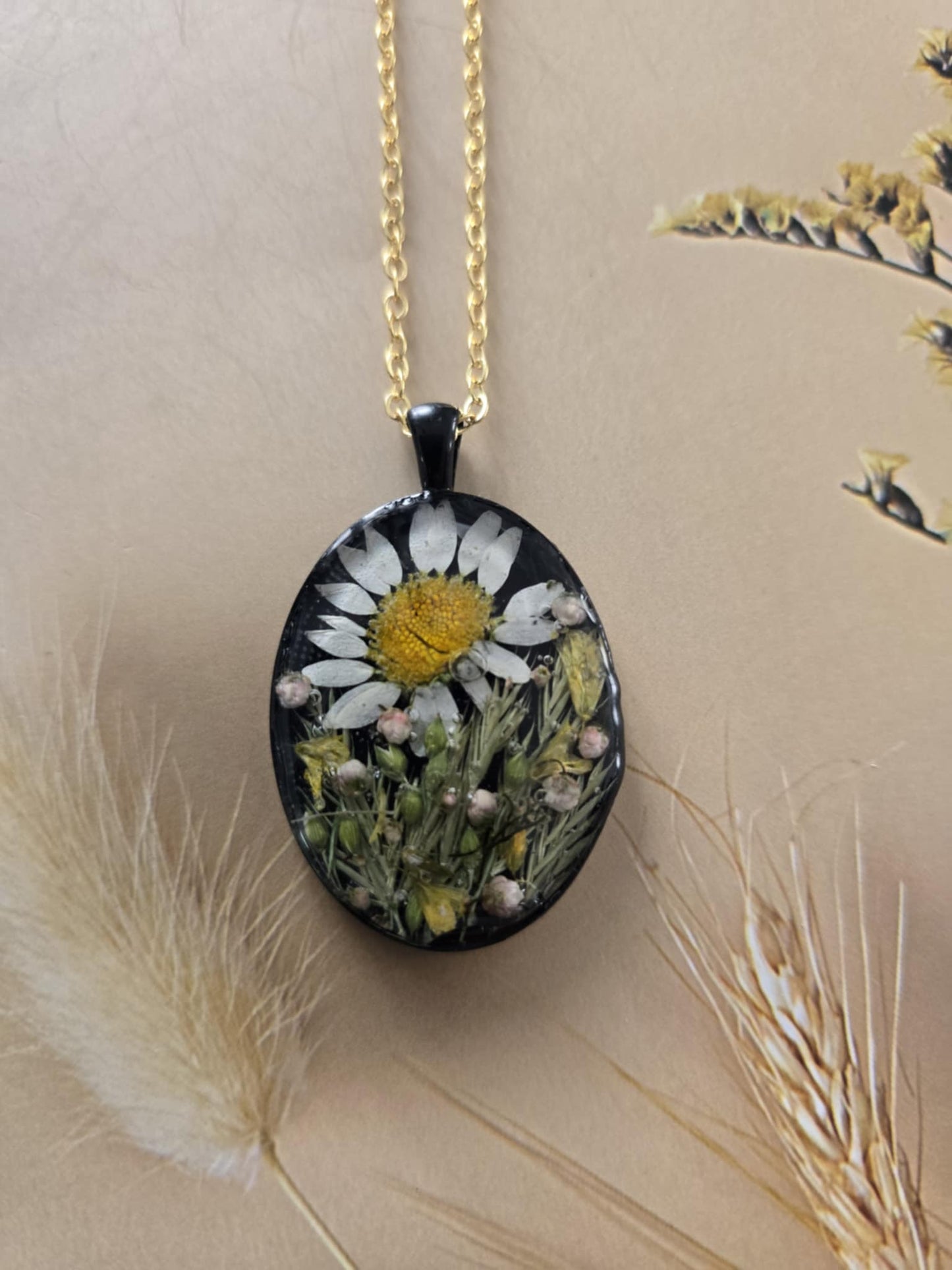 Pendentif marguerite floral des champs