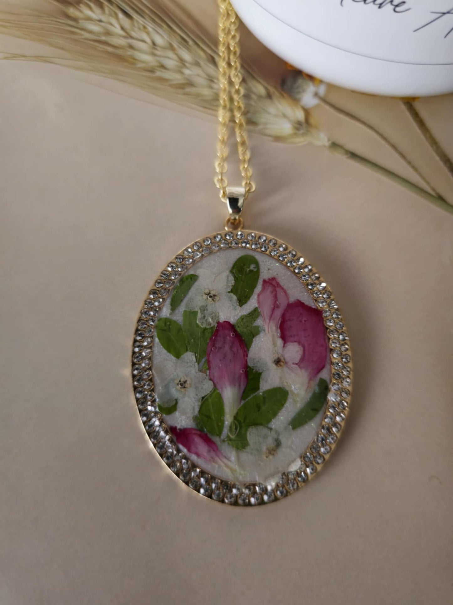 Pendentif floral chic